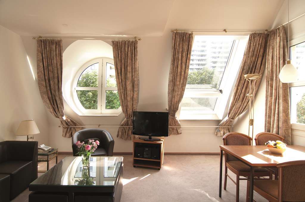 Derag Livinghotel Appartements Johann Wolfgang Frankfurt am Main Rum bild