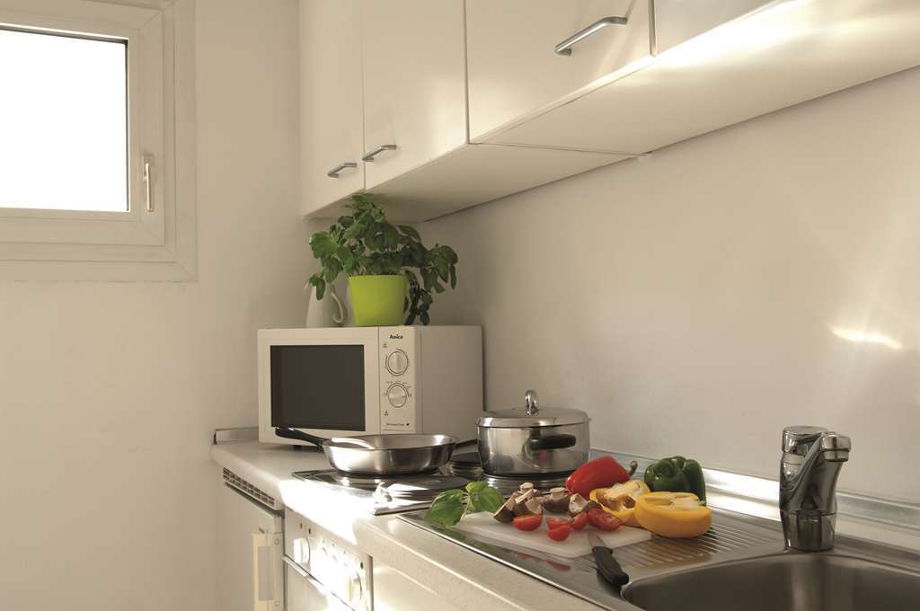 Derag Livinghotel Appartements Johann Wolfgang Frankfurt am Main Rum bild